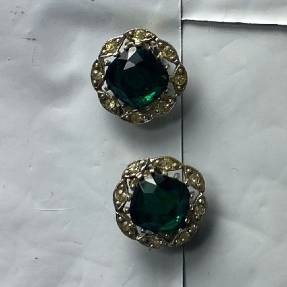 Green Gemstone Button Rhinestone Accent Gold‎ Tone